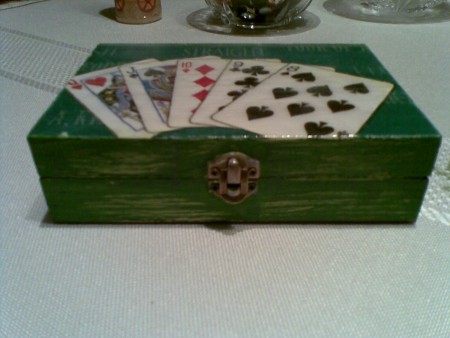 Caixa com decoupage em 3D vista de lado